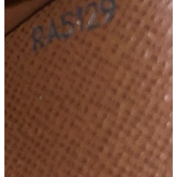 #24. Authentic Louis Vuitton Monogram Agenda MM
